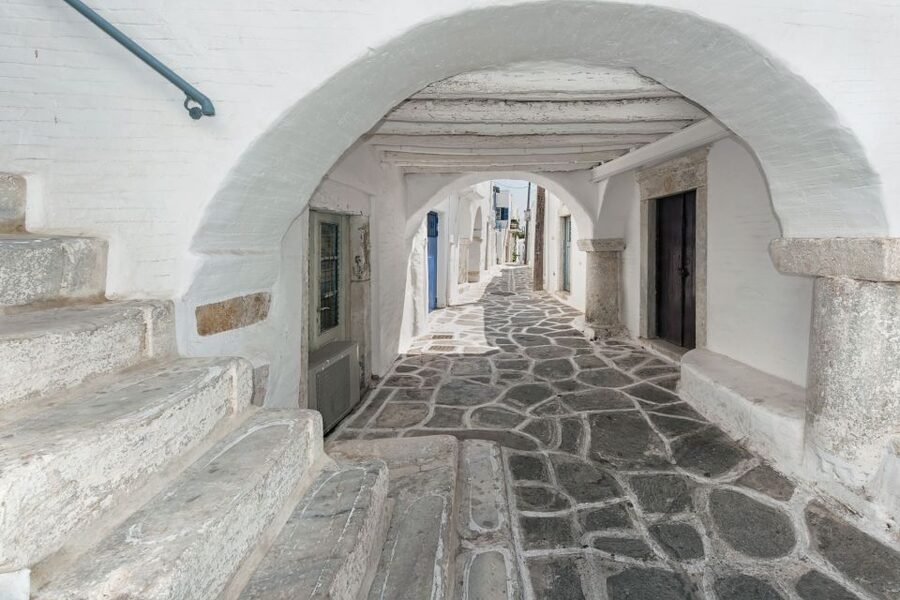Paros: Exclusive Sunset Highlights Tour by Luxury Minivan - Is $872 a fair price for two people?