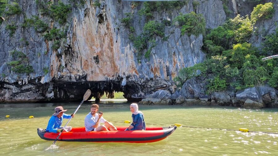 Phuket: Private Tour to James Bond, Ko Panyi & Samet Nangshe - Who should choose this day trip?