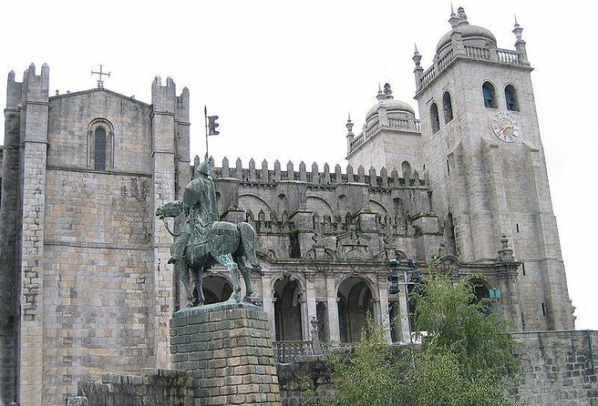 Porto Private Day Trip from Lisbon by Mercedes - Lisbon to Porto in a private Mercedes