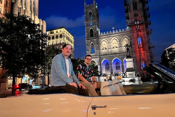 PRIVATE 2-Hour tour of Montréal in Convertible Cadillac + Murals - Architecture beyond the postcard streets