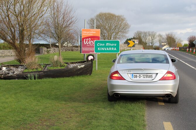 Private 3 Day West of Ireland and Cliffs of Moher Luxury Car Tour - Roundstone: a fishing village with Atlantic views