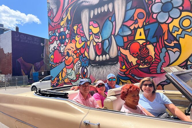 PRIVATE 3-hour COMPLETE tour of Montréal in convertible Cadillac - What three hours really covers