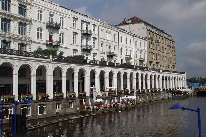 Private 3-Hour Hamburg Sightseeing Tour in a Mercedes Limousine - Duckdalben, a rare working-harbor stop