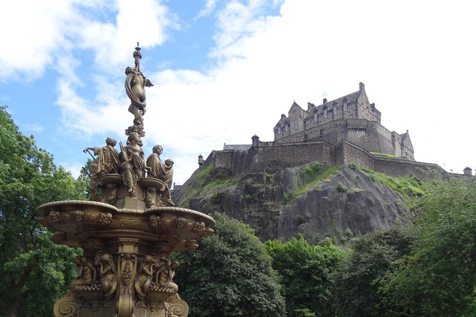Private 4 Hour Tour of Edinburgh in a Spacious 6-seater Mercedes - Edinburgh Castle and the Old Town