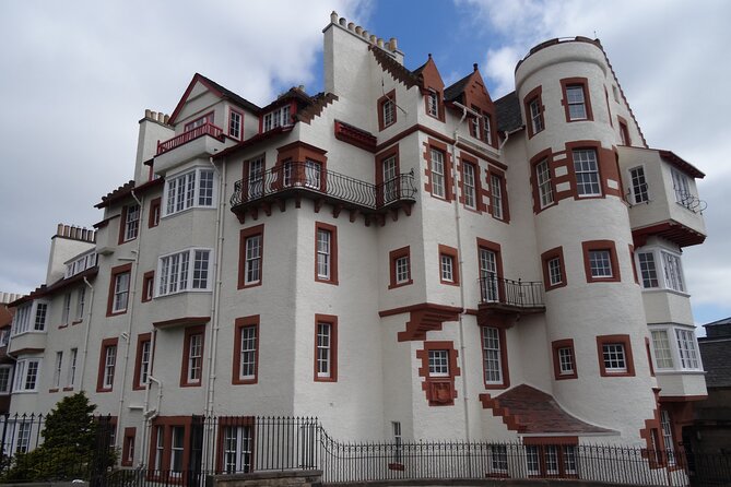 Private 4 Hour Tour of Edinburgh in a Spacious 6-seater Mercedes - The New Town and Dean Village