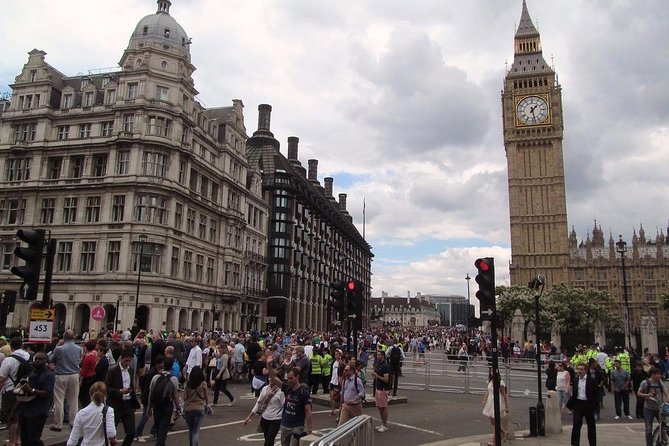 Private 4 hour Tour of London with driver and guide with Hotel Pick Up - Westminster Abbey and the heart of British ceremony
