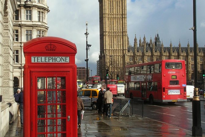 Private 8-hour Tour of London: Private driver & licensed guide w/ Hotel Pick Up - Starting the day with private transport and a guide