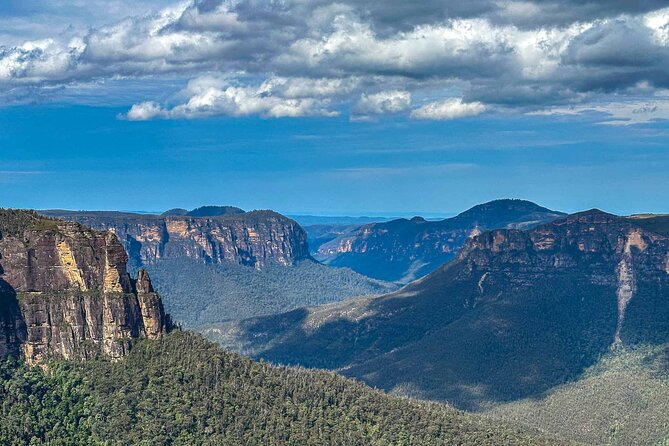 Private Blue Mountains Escape The Crowds Mercedes Tour - Leura or Katoomba for lunch and a local pause