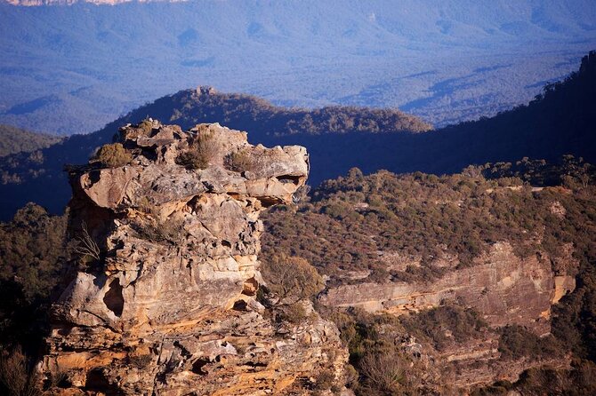 Private Blue Mountains Escape The Crowds Mercedes Tour - Echo Point and the Three Sisters in afternoon light