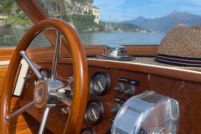 Private Boat Tour on Lake Como with Venetian Limousine - Villa Melzi and the approach to Bellagio