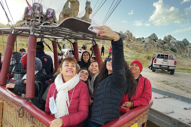 Private Cappadocia Tour (English speaking guide, luxury vehicle) - Ortahisar and Its Castle Views