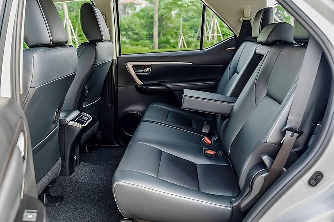 Private Car Between Hanoi Airport and Hanoi Old Quarter - Hotel-to-hotel transfers within the city