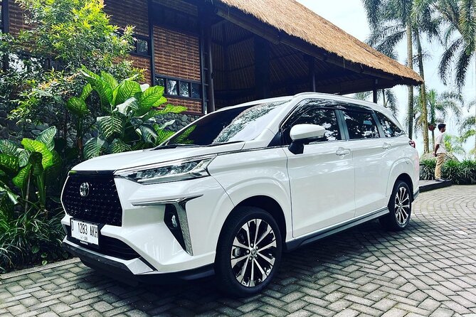 Private Car Charter in Bali with an English-speaking Driver - Seminyak, Kuta, and Legian for an easy first outing