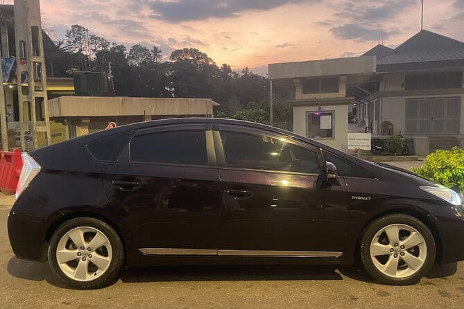 Private Car & English-Speaking Driver – Sri Lanka Island wide - A private car makes Sri Lanka easier to shape