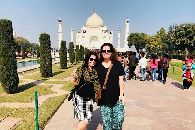 Private Car from Delhi to Taj Mahal with Driver and Local Guide - What the guides add to the day