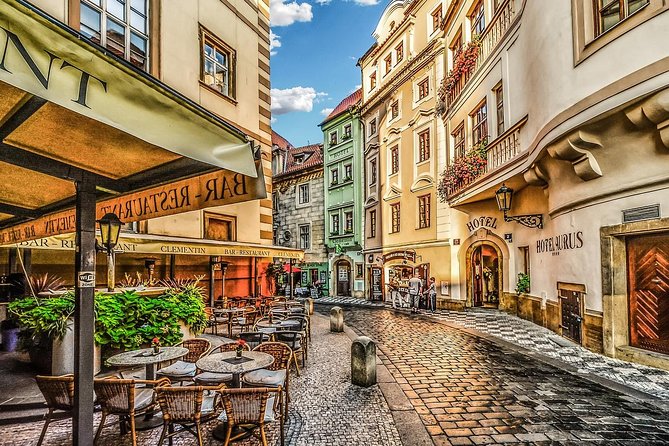 Private Car from Munich to Prague: Transfer with 2h Sightseeing - Regensburg: Medieval Streets and a More Relaxed Break