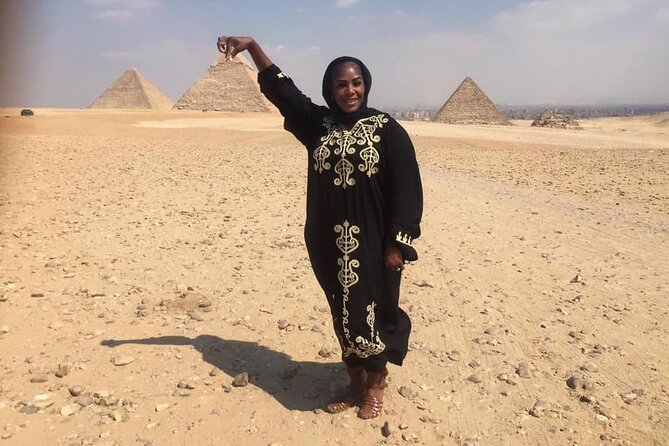 Private Car rent from Cairo: 8 hours with driver - Eight hours, four hours, or a meeting day