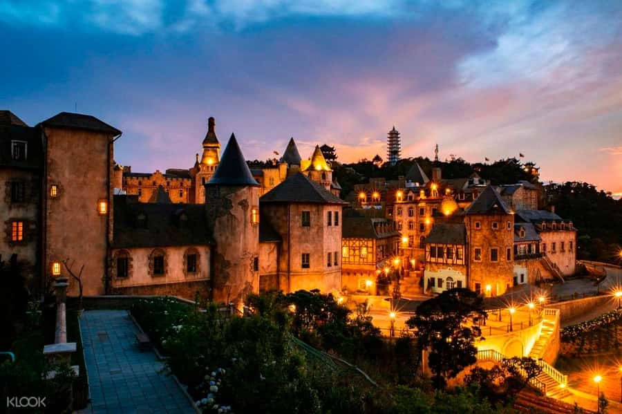 Private Car To Golden Bridge-Ba Na Hills From HoiAn/DaNang - Choosing the right car for your group