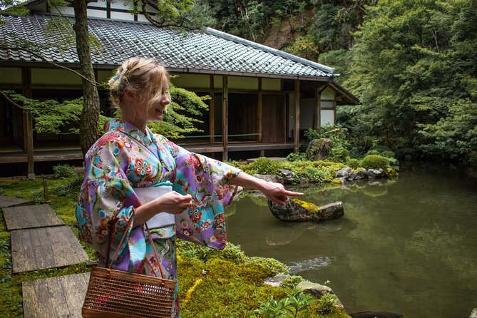 Private car tour Let's uncover secrets of majestic Kyoto history - Adashino Nembutsu-ji and memorial stones