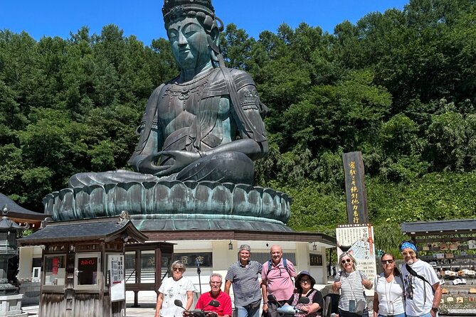 Private Car Tour of Aomori Golden Route - Hirosaki Park and the Northernmost Castle Tower