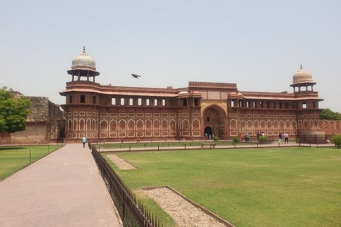 Private Car Tour of Taj Mahal and Agra Fort from Delhi - A long day made easier by a private car