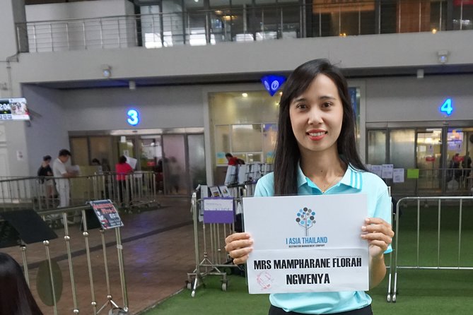 Private Car Transfer – Chiang Mai Airport - The private car, luggage, and comfort
