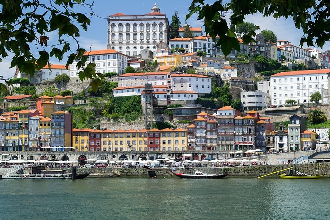 Private car transfer from Lisbon to Porto with 2h for sightseeing - Who should book this Lisbon to Porto ride?