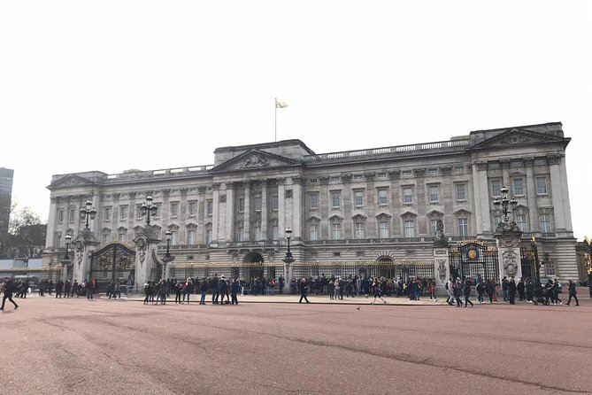 Private Chauffeur at your Disposal in London - What the chauffeur service adds