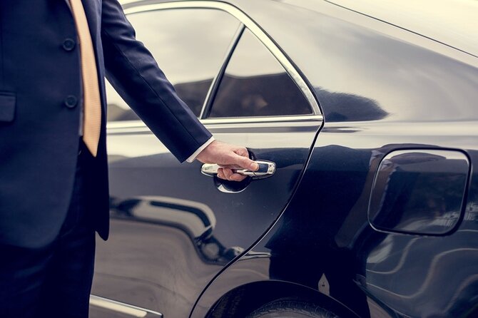 Private Chauffeured Airport Departure Transfers in Sydney - Is $89.66 good value for a private departure?