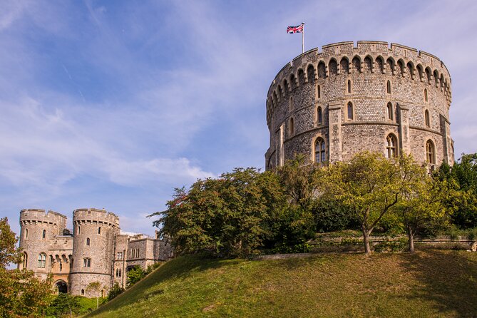 Private Chauffeured Tour to Windsor Castle from London - Important caution about castle closures