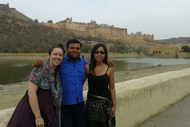 Private Day Trip to Jaipur from Delhi via Expressway - Gaitore shows Jaipur’s quieter royal side