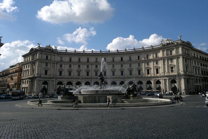 Private daytour of Rome from Civitavecchia port van Mercedes V - Spanish Steps, Trevi Fountain, and the Pantheon