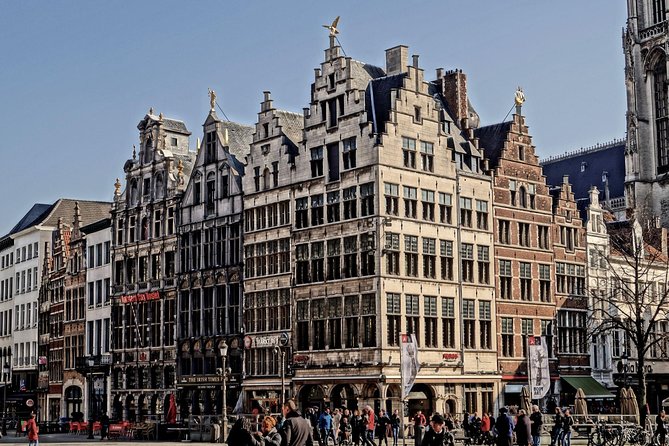 Private Departure Transfer from Antwerp to Brussels By luxury car - Leaving Antwerp without station stress
