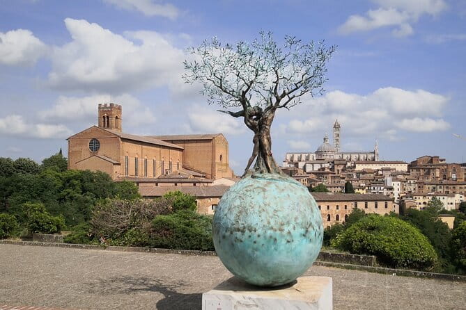 Private driver from Florence: Siena, San Gimignano, Pisa 12 hours - Poggio Amorelli and the Chianti stop