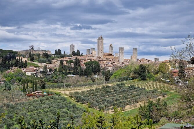Private driver from Florence: Siena, San Gimignano, Pisa 12 hours - Siena in 90 minutes