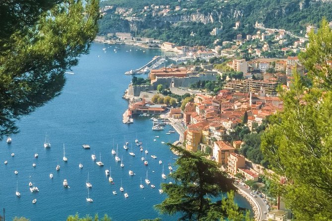 Private Driver/Guide to Monaco, Monte-Carlo and Eze Village - Fragonard and the choice between perfume and village time