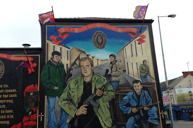 Private Driver Guided Day Tour of Belfast - Key points at a glance