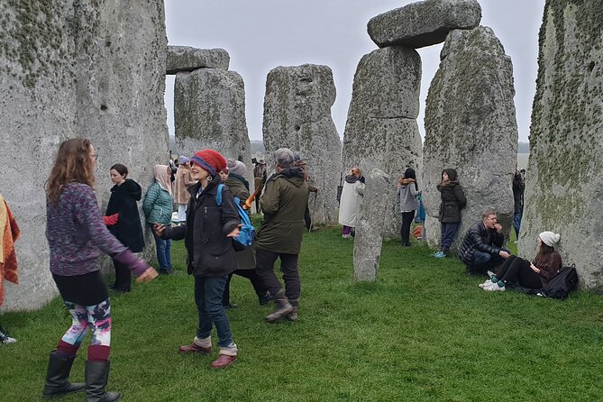 Private driver guided tours Windsor castle Stonehenge - Woodhenge adds useful context
