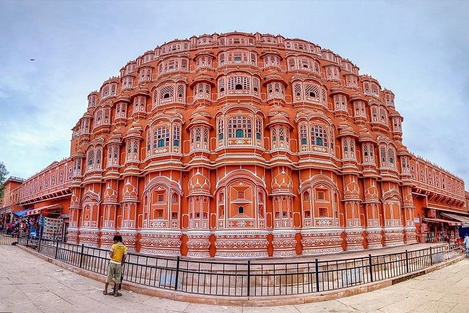 Private Full-Day Jaipur Sightseeing by Car - Panna Meena ka Kund offers a quick architectural pause