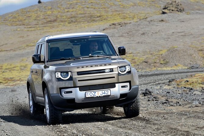 Private Golden Circle Tour by Luxury SUV from Reykjavik - Guides who shape the day