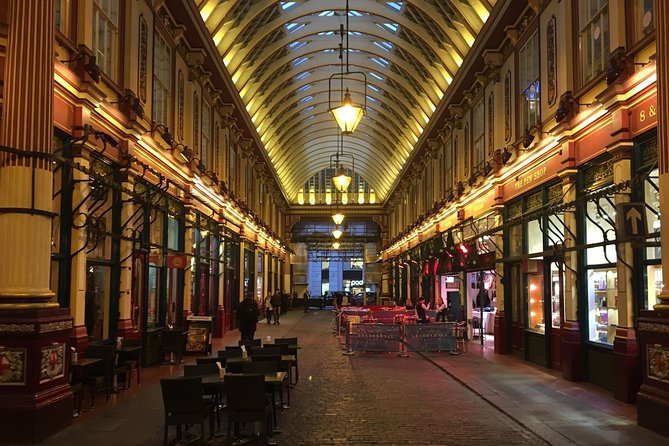 Private Guided and Chauffeured Tour of London - The British Museum and the Churchill War Rooms