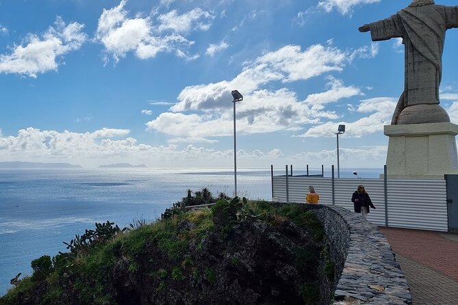 Private Half day tour (8 seat Mercedes Vito) - Cabo Girão above the Atlantic