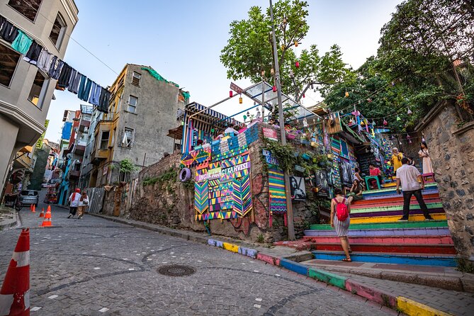 Prıvate Istanbul Tour by Luxury Minivan and Licensed Guide - Wandering through Balat’s colorful streets