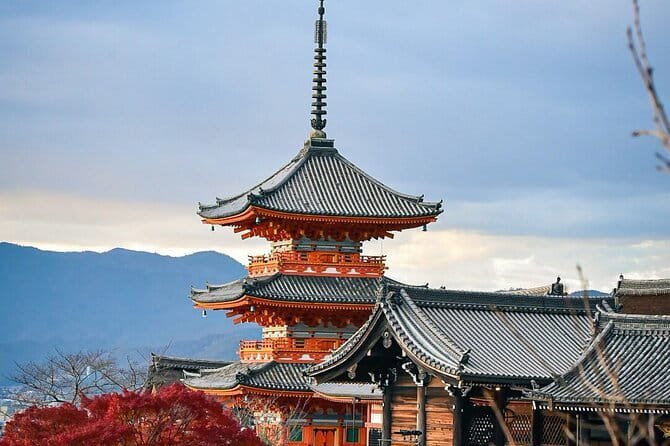 Private Kyoto Customizable Tour With Guide and Luxury vehicle - Kinkakuji brings the famous golden view
