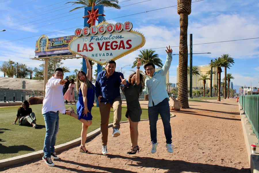 Private Limo 2.5hr Tour of Vegas with Champagne - East Fremont gives the tour a different opening