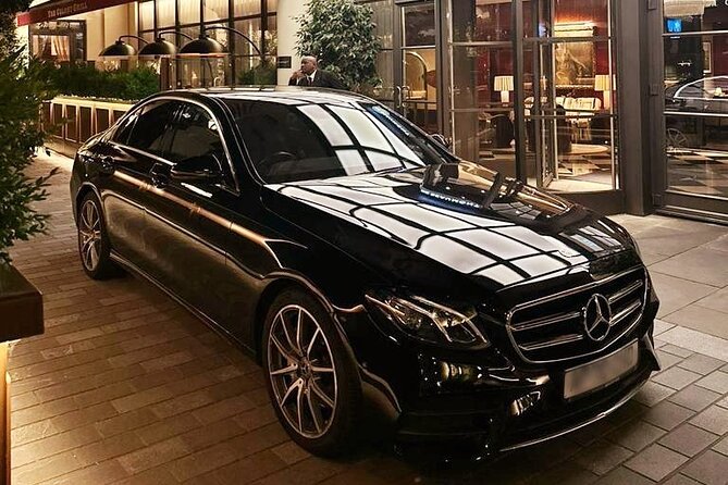 Private limo transfers Gatwick Airport to/from any London hotel - Who will get the most from this service