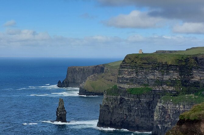 Private Limousine hire Cliffs of Moher Day Tour - Two hours at the Cliffs of Moher