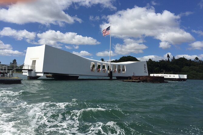 Private "Limousine" USS Arizona Memorial & Cultural Honolulu Tour - Why This Private Pearl Harbor Tour Feels Different