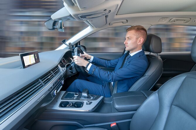 Private Luxury Airport Transfer with Limousine - Inside the car: comfort without fuss