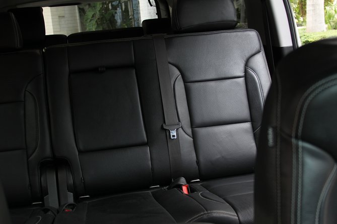 Private Luxury SUV Airport Transfer (Round-Trip) - How the service handles flight delays